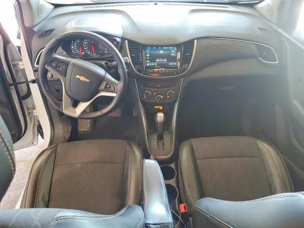 3GNCJLSB0JL198214 2018 CHEVROLET TRAX - Image 8