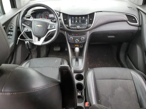 3GNCJLSB0JL211303 2018 CHEVROLET TRAX - Image 8