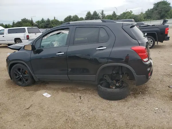 3GNCJLSB0JL215870 2018 CHEVROLET TRAX - Image 2