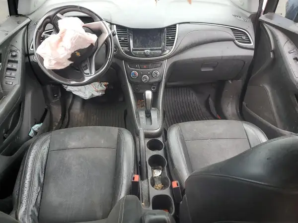 3GNCJLSB0JL215870 2018 CHEVROLET TRAX - Image 8