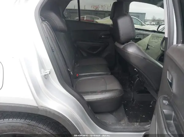 3GNCJLSB0JL216016 2018 CHEVROLET TRAX - Image 8
