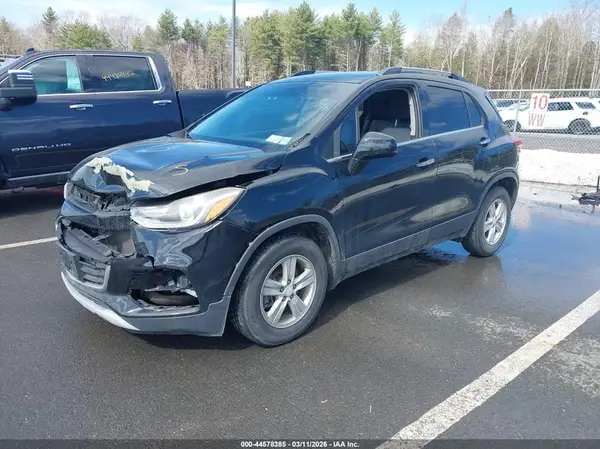 3GNCJLSB0JL217862 2018 CHEVROLET TRAX - Image 2