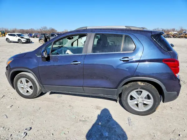 3GNCJLSB0JL228599 2018 CHEVROLET TRAX - Image 2