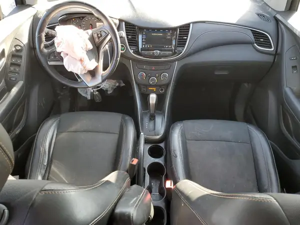 3GNCJLSB0JL247752 2018 CHEVROLET TRAX - Image 8