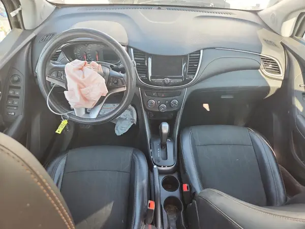 3GNCJLSB0JL257567 2018 CHEVROLET TRAX - Image 8