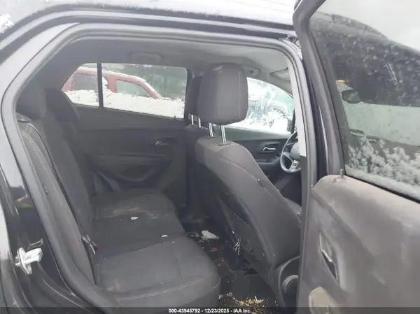 3GNCJLSB0JL307559 2018 CHEVROLET TRAX - Image 8
