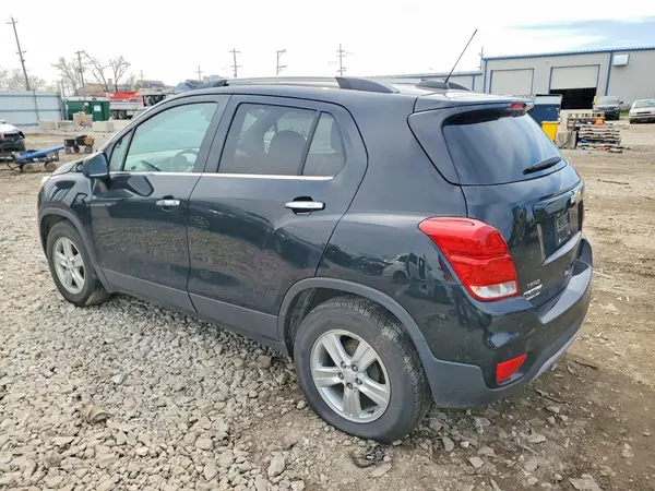 3GNCJLSB0JL323745 2018 CHEVROLET TRAX - Image 2