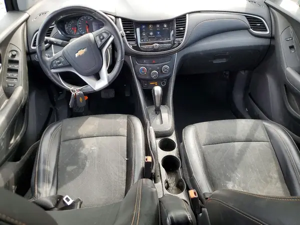 3GNCJLSB0JL323745 2018 CHEVROLET TRAX - Image 8
