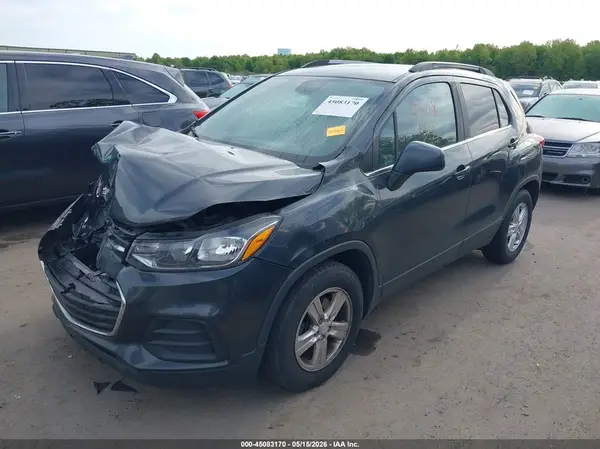 3GNCJLSB0JL325320 2018 CHEVROLET TRAX - Image 2