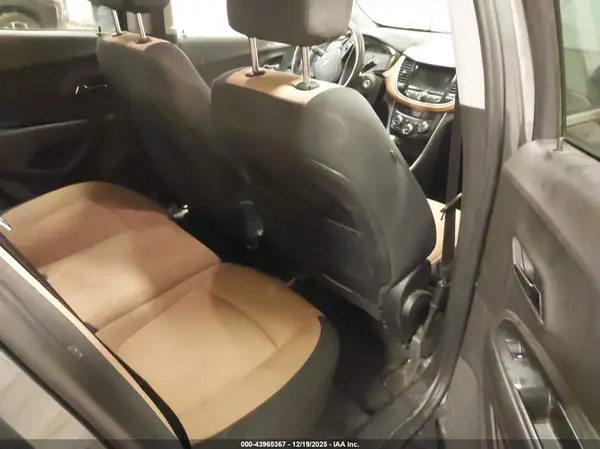 3GNCJLSB0JL330744 2018 CHEVROLET TRAX - Image 8