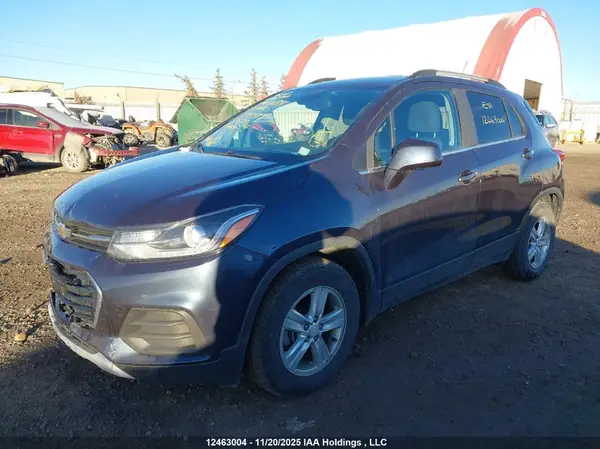 3GNCJLSB0JL345549 2018 CHEVROLET TRAX - Image 2