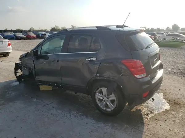 3GNCJLSB0JL362559 2018 CHEVROLET TRAX - Image 2