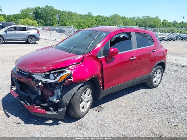 3GNCJLSB0JL377370 2018 CHEVROLET TRAX - Image 2