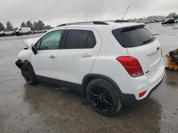 3GNCJLSB0JL378163 2018 CHEVROLET TRAX - Image 2