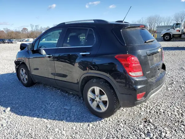 3GNCJLSB0KL117648 2019 CHEVROLET TRAX - Image 2