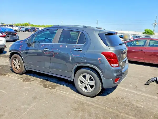 3GNCJLSB0KL119559 2019 CHEVROLET TRAX - Image 2