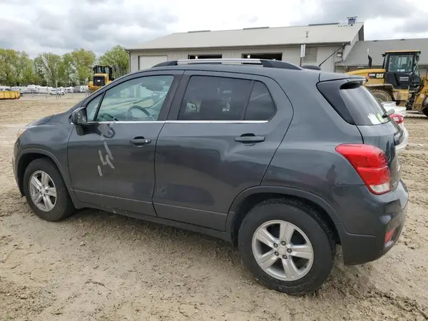 3GNCJLSB0KL123451 2019 CHEVROLET TRAX - Image 2