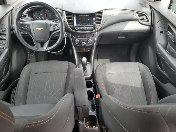 3GNCJLSB0KL123451 2019 CHEVROLET TRAX - Image 8