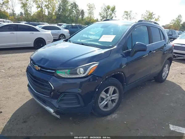 3GNCJLSB0KL123899 2019 CHEVROLET TRAX - Image 2