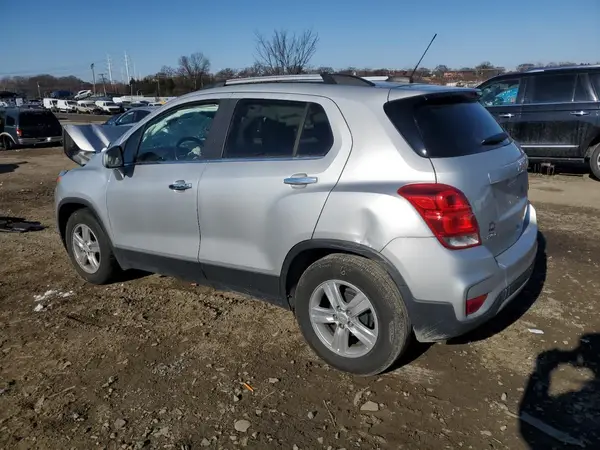 3GNCJLSB0KL124650 2019 CHEVROLET TRAX - Image 2