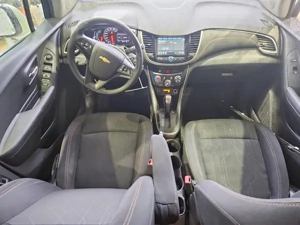 3GNCJLSB0KL142081 2019 CHEVROLET TRAX - Image 8