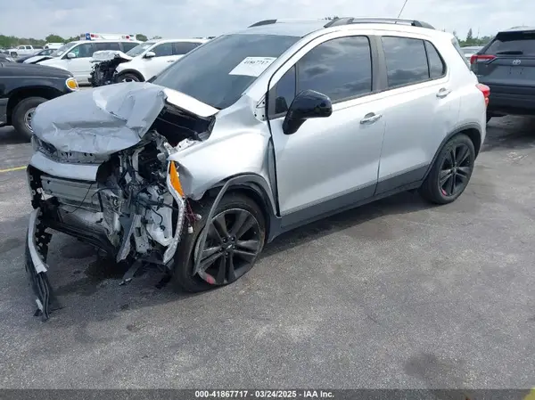 3GNCJLSB0KL147992 2019 CHEVROLET TRAX - Image 2