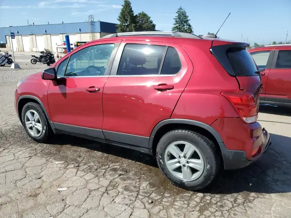 3GNCJLSB0KL148172 2019 CHEVROLET TRAX - Image 2