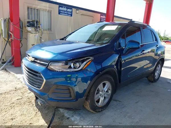 3GNCJLSB0KL161813 2019 CHEVROLET TRAX - Image 2