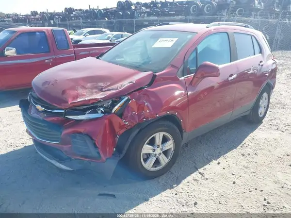 3GNCJLSB0KL230127 2019 CHEVROLET TRAX - Image 2