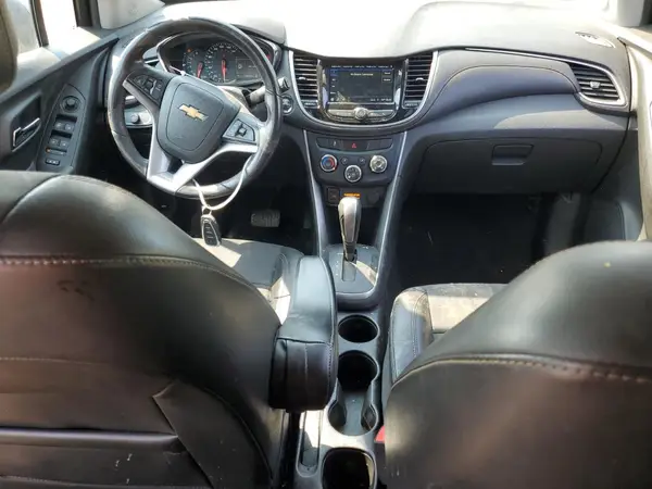 3GNCJLSB0KL267419 2019 CHEVROLET TRAX - Image 8