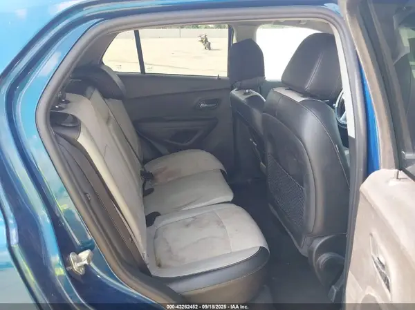 3GNCJLSB0KL280011 2019 CHEVROLET TRAX - Image 8