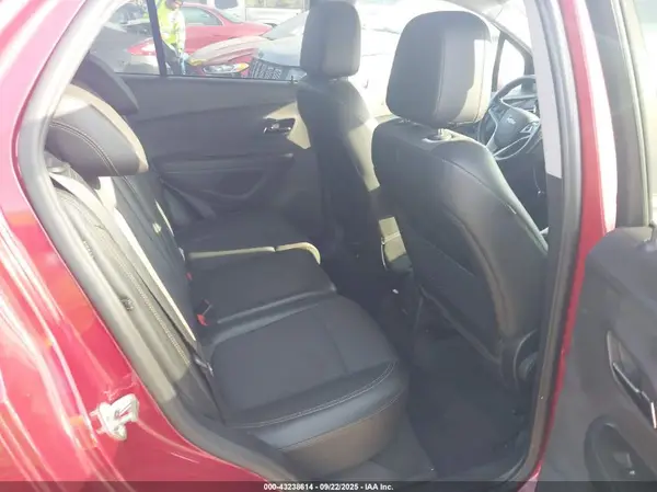 3GNCJLSB0KL315808 2019 CHEVROLET TRAX - Image 8