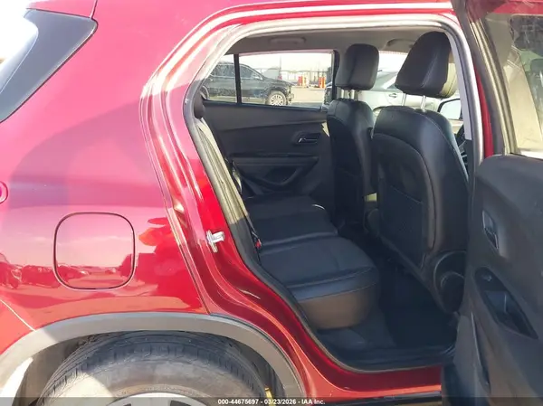 3GNCJLSB0KL329191 2019 CHEVROLET TRAX - Image 8