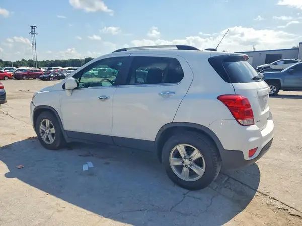 3GNCJLSB0KL336190 2019 CHEVROLET TRAX - Image 2