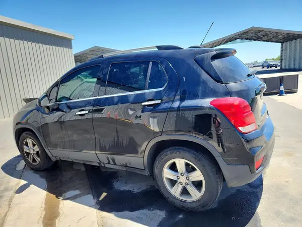 3GNCJLSB0KL371313 2019 CHEVROLET TRAX - Image 2