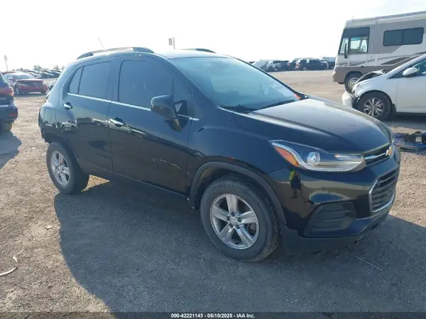 3GNCJLSB0KL372560 2019 CHEVROLET TRAX - Image 1
