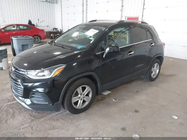 3GNCJLSB0KL377421 2019 CHEVROLET TRAX - Image 2