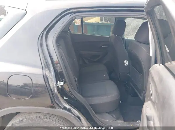3GNCJLSB0KL377838 2019 CHEVROLET TRAX - Image 8