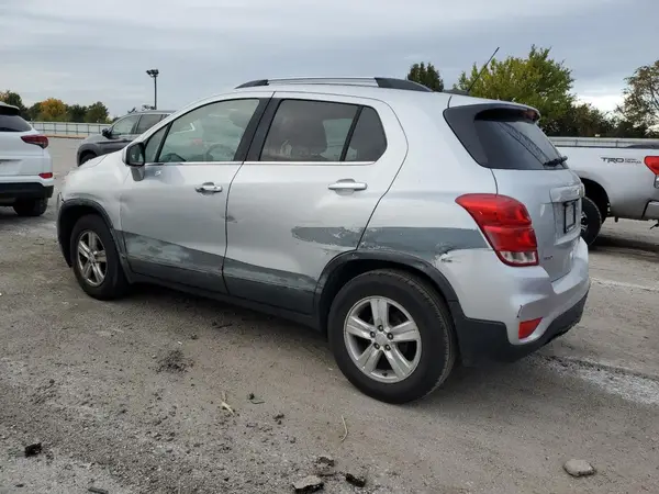 3GNCJLSB0KL403662 2019 CHEVROLET TRAX - Image 2