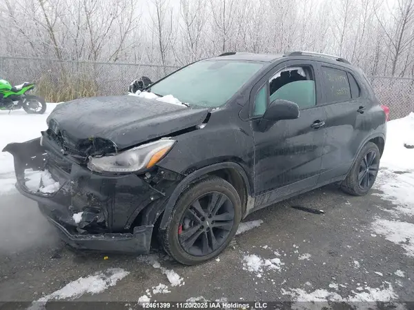 3GNCJLSB0LL122592 2020 CHEVROLET TRAX - Image 2