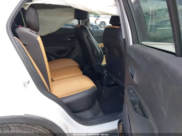 3GNCJLSB0LL130448 2020 CHEVROLET TRAX - Image 8