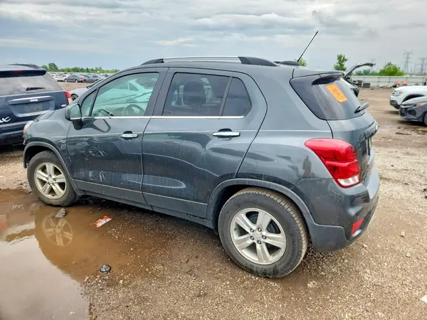3GNCJLSB0LL168682 2020 CHEVROLET TRAX - Image 2