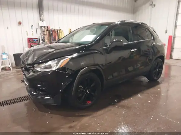 3GNCJLSB0LL178354 2020 CHEVROLET TRAX - Image 2