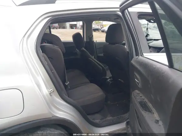 3GNCJLSB0LL189337 2020 CHEVROLET TRAX - Image 8