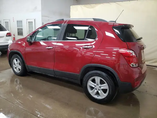 3GNCJLSB0LL206010 2020 CHEVROLET TRAX - Image 2