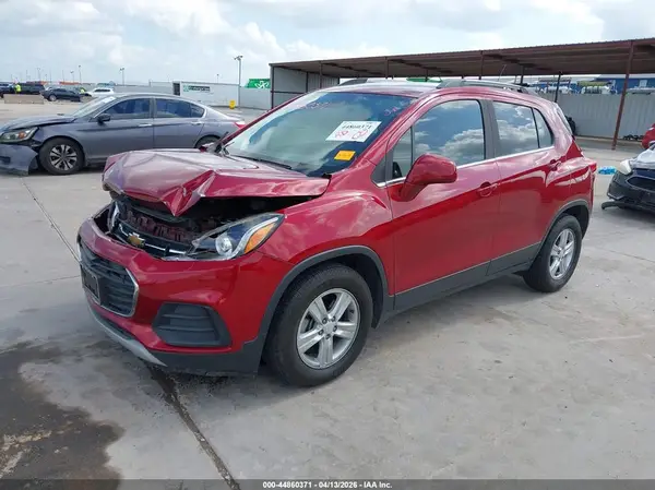 3GNCJLSB0LL207478 2020 CHEVROLET TRAX - Image 2