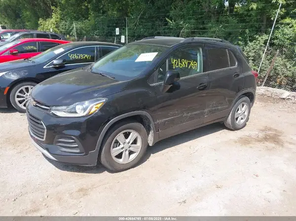 3GNCJLSB0LL232669 2020 CHEVROLET TRAX - Image 2