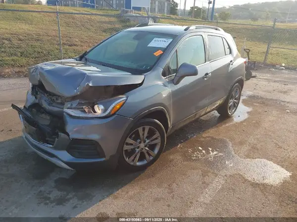 3GNCJLSB0LL256969 2020 CHEVROLET TRAX - Image 2