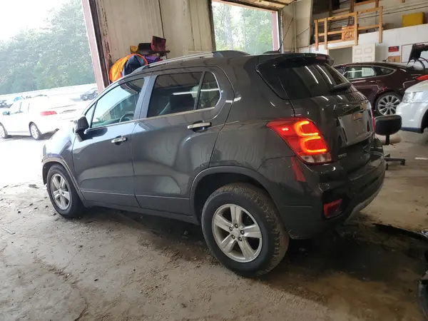 3GNCJLSB0LL270144 2020 CHEVROLET TRAX - Image 2