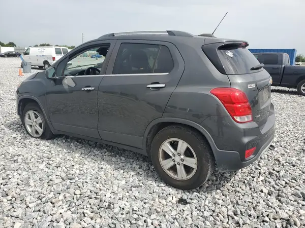 3GNCJLSB0LL270368 2020 CHEVROLET TRAX - Image 2